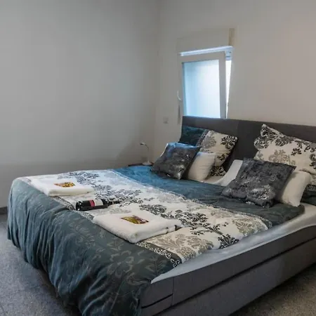 Your Luxurious Home In Cologne Extérieur photo
