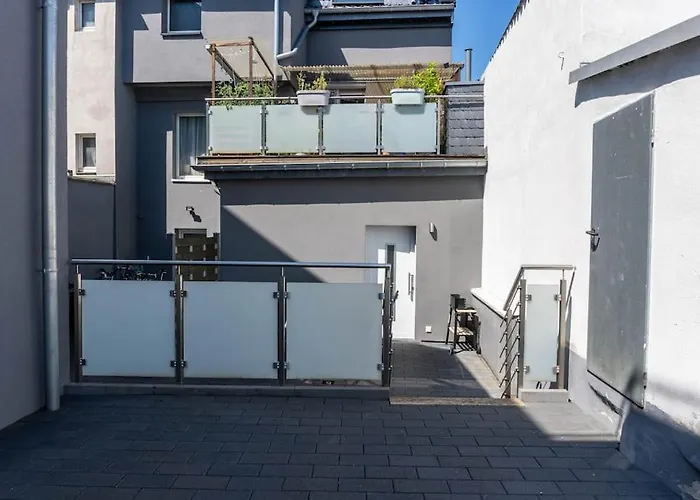 Your Luxurious Home In Cologne